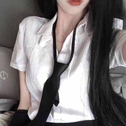 有钱别嘚瑟